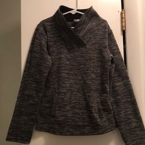 Girls Size 7/8 pull over fleece.